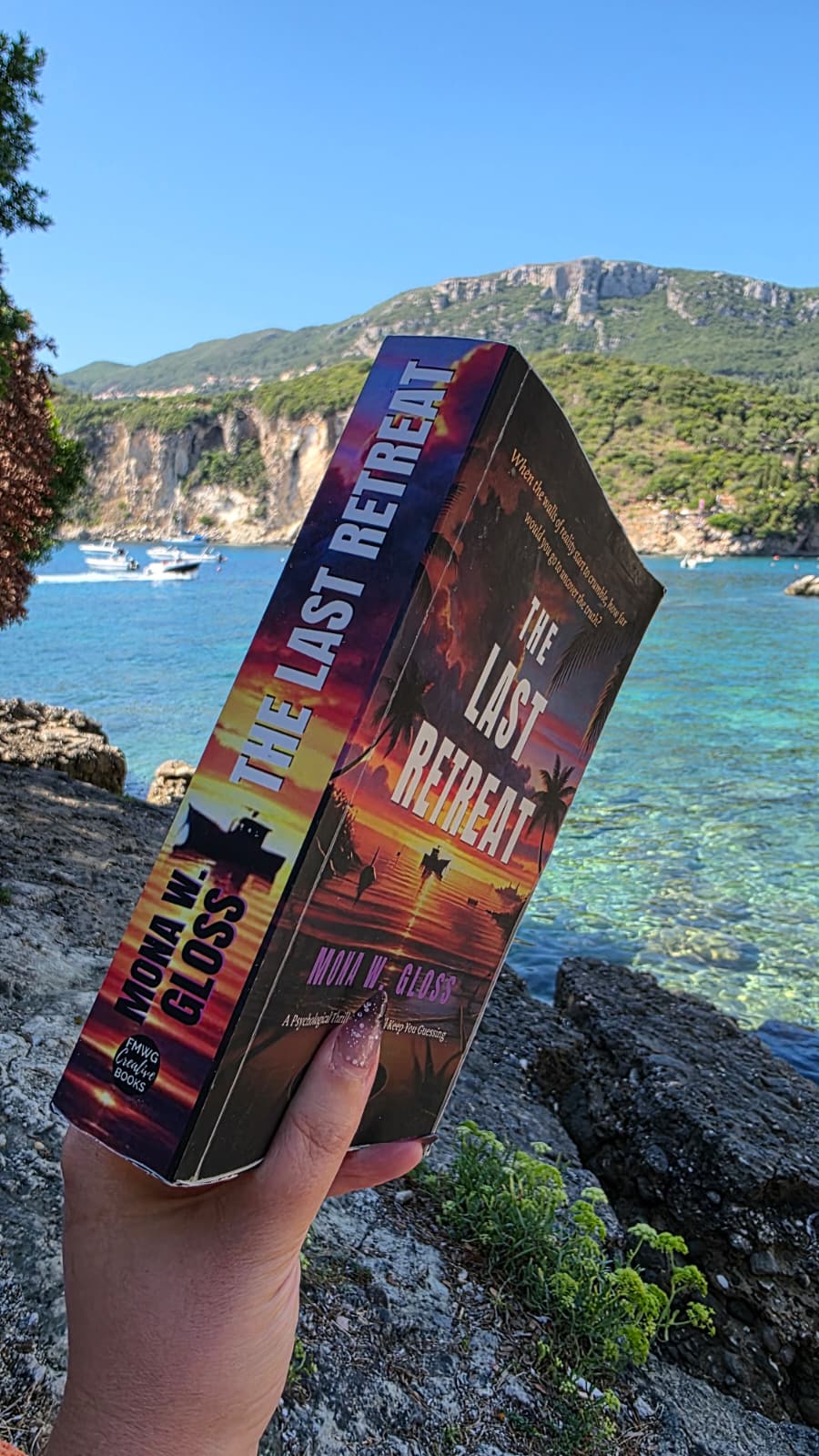 best psychological thrillers the last retreat mona w gloss best psychological thrillers the last retreat mona w gloss